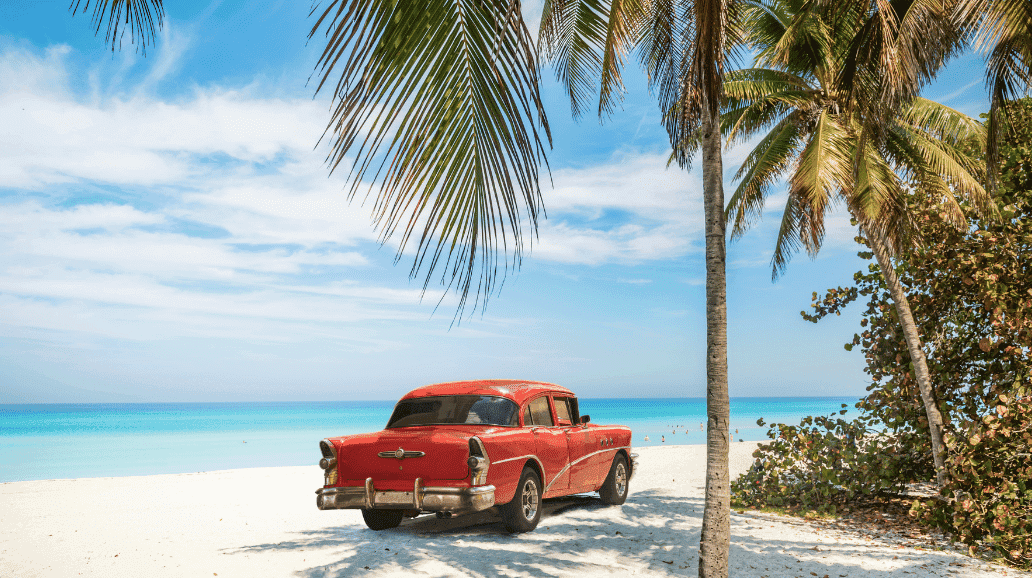 Bonne nouvelle : oui, c’est possible. Mais entre les variations de prix, les vols directs vs avec escale et les périodes à éviter, trouver le bon deal au bon moment peut vite devenir un casse-tête. Dans ce guide, on vous explique combien coûte réellement un vol Montréal–Varadero, quand réserver pour payer moins cher, et surtout comment éviter de surpayer votre billet, sans passer des heures à comparer. Peut-on vraiment trouver un vol Montréal – Varadero à bon prix ? Oui, mais pas n’importe comment. Les vols entre Montréal et Varadero font partie des plus populaires vers le soleil, surtout en hiver. Résultat : les prix peuvent varier énormément selon la période, la demande et le moment où vous réservez. Un bon prix pour un vol aller-retour Montréal–Varadero tourne autour de 400 $, surtout lors de bons plans. À ce prix, on parle clairement d’une excellente affaire. Le piège ? Beaucoup de voyageurs achètent leur billet : trop tôt (alors que les prix n’ont pas encore bougé), ou trop tard (quand les vols sont presque pleins). La clé, ce n’est pas de chercher “le vol parfait”, mais de repérer le bon moment où les prix deviennent intéressants… et d’agir vite. 💡 C’est exactement là que les alertes de prix font toute la différence : au lieu de vérifier chaque jour, vous laissez les bons deals venir à vous. S’inscrire aux alertes de prix de Les vols d’Alexi Prix des vols Montréal – Varadero : à quoi s’attendre en 2026 Le prix d’un vol Montréal–Varadero peut varier énormément selon la saison, la date de réservation et le type de vol (direct ou avec escale). Pour vous donner une idée concrète, voici les fourchettes de prix réalistes observées pour un billet aller-retour. Prix moyens des vols Montréal – Varadero (aller-retour) Type de prix Fourchette observée 🔥 Très bon prix 450 $ – 550 $ Bon prix 550 $ – 650 $ Prix moyen 650 $ – 750 $ ❌ Prix élevé 750 $ et + En dessous de 550 $, on parle généralement d’un excellent deal, surtout en haute saison hivernale. Découvrez ce qu’est la haute saison ➜ Au-delà de 750 $, le billet est souvent acheté trop tard ou pendant un pic de demande. Vol direct vs vol avec escale : impact sur le prix Type de vol Prix moyen À savoir Vol direct Plus cher Plus rapide, plus populaire Vol avec escale Moins cher Temps de trajet plus long Les vols avec escale peuvent parfois faire baisser la facture, mais pour Varadero, les vols directs restent souvent le meilleur compromis entre prix et confort, surtout quand une bonne offre apparaît. À retenir Le “meilleur prix” n’est pas fixe. Il apparaît souvent pendant une courte fenêtre, parfois seulement quelques jours. C’est pourquoi surveiller les prix en continu ou utiliser des alertes automatiques, change complètement la donne. Quand réserver un vol pas cher de Montréal à Varadero Le moment où vous réservez votre billet a autant d’impact sur le prix que la date de départ elle-même. Pour la route Montréal–Varadero, certaines périodes sont clairement plus avantageuses que d’autres. Quel est le meilleur mois pour partir à Varadero depuis Montréal ? Les mois les plus populaires pour voyager à Varadero sont janvier, février et mars. Ce sont aussi les plus chers, car ils coïncident avec : l’hiver au Canada, les vacances scolaires, et une forte demande pour les destinations soleil. Si votre objectif est le meilleur rapport prix / météo, les mois comme novembre, début décembre et avril offrent souvent un excellent compromis. Quel est le mois le moins cher pour voler vers Varadero ? De façon générale, les meilleurs prix se trouvent : en septembre et octobre (basse saison), parfois en mai et début juin, juste après la haute saison. À noter : ces périodes peuvent être moins chères, mais aussi plus variables côté météo. C’est un bon choix si le prix est votre priorité numéro un. Quel est le mois le plus cher pour un vol Montréal – Varadero ? Les mois où les billets sont généralement les plus chers : février mars période des Fêtes (fin décembre) Pendant ces périodes, les bons deals existent encore… mais ils partent vite. Quel est le meilleur moment pour réserver ? Pour maximiser vos chances de payer moins cher : évitez de réserver à la dernière minute, surveillez les prix environ 6 à 10 semaines avant le départ, soyez flexible sur les dates, même d’un ou deux jours. Les meilleurs prix apparaissent souvent sans prévenir, puis disparaissent en quelques heures ou quelques jours. 💡 C’est exactement pour ça que beaucoup de voyageurs utilisent des alertes de prix : au lieu de deviner le bon moment, ils sont avertis dès qu’un bon deal apparaît. Faites confiance à Les vols d’Alexi pour les vols pas chers Montréal–Varadero Je veux des vols pas chers Vol direct ou avec escale : que choisir pour Montréal – Varadero ? Quand on cherche un vol pas cher Montréal – Varadero, une question revient souvent : vaut-il mieux choisir un vol direct ou accepter une escale pour économiser ? Durée moyenne d’un vol Montréal – Varadero Vol direct : environ 4 h 30 à 5 h Vol avec escale : souvent 7 à 10 h (ou plus selon l’escale) Pour une destination soleil comme Varadero, la majorité des voyageurs privilégient le vol direct, surtout quand la différence de prix n’est pas énorme. Existe-t-il des vols directs pour Montréal – Varadero toute l’année ? Oui, surtout en haute saison. Des compagnies comme Air Transat, WestJet et Air Canada proposent régulièrement des vols directs entre Montréal et Varadero, surtout de novembre à avril. En basse saison, les vols directs peuvent être : moins fréquents, ou légèrement plus chers que certaines options avec escale. Vol avec escale : bonne idée ou fausse économie ? Un vol avec escale peut parfois coûter moins cher, mais : le temps de trajet est beaucoup plus long, les horaires sont souvent moins pratiques, et l’économie réelle est parfois minime. Pour la majorité des voyageurs, un bon prix sur un vol direct reste la meilleure option, surtout quand on veut commencer les vacances sans stress. Compagnies aériennes qui desservent la route MTL – Varadero Plusieurs compagnies aériennes proposent des vols entre Montréal et Varadero, principalement pendant la saison hivernale, lorsque la demande pour les destinations soleil est la plus forte. Compagnies offrant des vols directs ou réguliers pour Montréal – Varadero Air Transat Très présente sur les destinations soleil au départ du Canada, Air Transat propose régulièrement des vols directs vers Varadero, surtout de novembre à avril. WestJet Spécialisée dans les destinations soleil, WestJet propose régulièrement des vols directs vers les Caraïbes, parfois offerts en combinaison avec des forfaits vacances. Air Canada Air Canada dessert Varadero à certaines périodes de l’année, avec des vols directs ou avec escale selon la saison. À savoir avant de réserver un vol Montréal – Varadero Les horaires et la fréquence des vols varient selon la période de l’année. En haute saison, l’offre est plus large, mais les prix montent plus vite. En basse saison, il peut y avoir moins de vols directs disponibles. Si votre priorité est le prix, il est souvent plus efficace de surveiller l’ensemble des compagnies plutôt que de vous limiter à une seule. Quels aéroports sont utilisés entre Montréal et Varadero ? Avant de réserver votre vol, il est utile de savoir d’où vous partez exactement et où vous atterrissez, surtout pour mieux comparer les horaires, la durée du trajet et les options de transport une fois sur place. Aéroport de départ à Montréal (Canada) La quasi-totalité des vols vers Varadero partent de : Aéroport Montréal-Trudeau (YUL) C’est le principal aéroport international de Montréal et le point de départ des vols directs et avec escale vers Cuba. Il est bien desservi par les transports en commun, les taxis et les stationnements longue durée. Aéroport d’arrivée à Varadero (Cuba) Les vols en provenance de Montréal arrivent à : Aéroport Juan Gualberto Gómez (VRA) Cet aéroport est situé à quelques kilomètres seulement de la zone hôtelière de Varadero. Les transferts vers les hôtels et les resorts sont généralement rapides et bien organisés, surtout pour les voyageurs en formule tout inclus. Y a-t-il des aéroports alternatifs à considérer pour un vol Montréal – Varadero ? Pour Varadero, il n’existe pas vraiment d’alternative plus pratique. Certains voyageurs envisagent parfois d’atterrir à La Havane, mais cela implique ensuite un trajet terrestre plus long, ce qui enlève souvent l’avantage financier. Pour la majorité des voyageurs, le combo YUL → VRA reste l’option la plus simple et la plus efficace. Comment payer moins cher son vol Montréal – Varadero sans y passer des heures Trouver un vol pas cher entre Montréal et Varadero n’est pas une question de chance, mais de méthode. La majorité des voyageurs paient trop cher simplement parce qu’ils réservent au mauvais moment ou qu’ils arrêtent leur recherche trop tôt. Voici ce qui fait réellement la différence. Être flexible sur les dates Décaler un départ ou un retour d’un ou deux jours peut parfois faire baisser le prix de façon significative. Les vols du milieu de semaine sont souvent plus abordables que ceux du week-end. Éviter de réserver trop tôt… ou trop tard Contrairement à ce qu’on pense, réserver plusieurs mois à l’avance n’est pas toujours avantageux pour Varadero. Les meilleurs prix apparaissent souvent quelques semaines avant le départ, puis disparaissent rapidement lorsque les vols commencent à se remplir. Ne pas se fier à une seule recherche Les prix changent constamment. Un vol qui semble cher aujourd’hui peut devenir très intéressant quelques jours plus tard. Le problème, c’est que peu de gens ont le temps de vérifier tous les jours. La solution la plus simple pour trouver des billets d’avion à bas prix Les alertes de prix sont devenues l’outil privilégié des voyageurs avertis. Plutôt que de surveiller les tarifs manuellement, vous êtes averti dès qu’un vol Montréal–Varadero atteint un prix intéressant. Si vous n’avez pas le temps (ou l’envie) de comparer pendant des heures, les alertes de Les vols d’Alexi permettent de repérer rapidement les vrais bons deals, avant qu’ils ne disparaissent. Je veux des vols pas chers Foire aux questions (compléments) Quelle est la distance entre Montréal et Varadero ? La distance entre Montréal et Varadero est d’environ 2 600 km, ce qui correspond à une durée de vol direct moyenne de 4 h 30 à 5 h. Quel est le meilleur jour de la semaine pour prendre un vol Montréal – Varadero ? Les vols en milieu de semaine, surtout mardi et mercredi, sont généralement moins chers que ceux du vendredi et du week-end, où la demande est plus élevée. Quelles sont les villes les plus populaires à Cuba au départ de Montréal ? En plus de Varadero, les destinations cubaines les plus populaires au départ de Montréal incluent La Havane, Cayo Coco, Cayo Santa Maria et Santa Clara. Selon la période, certaines peuvent offrir de meilleurs prix que Varadero.